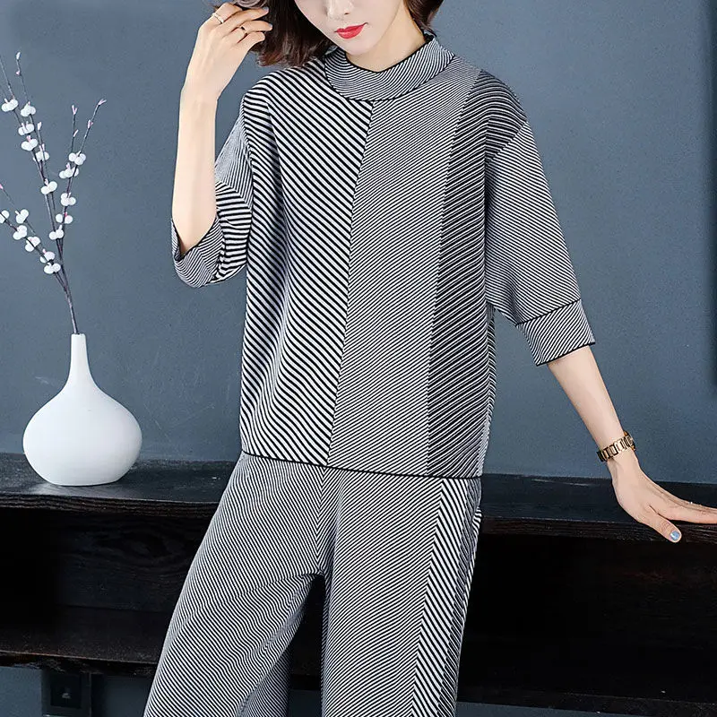 

Spring Autumn Suit Women's Loose Casual Wide Leg Pants 2022 New Temperament Striped Fashion Knit Two-piece Ladies Clothing Sets