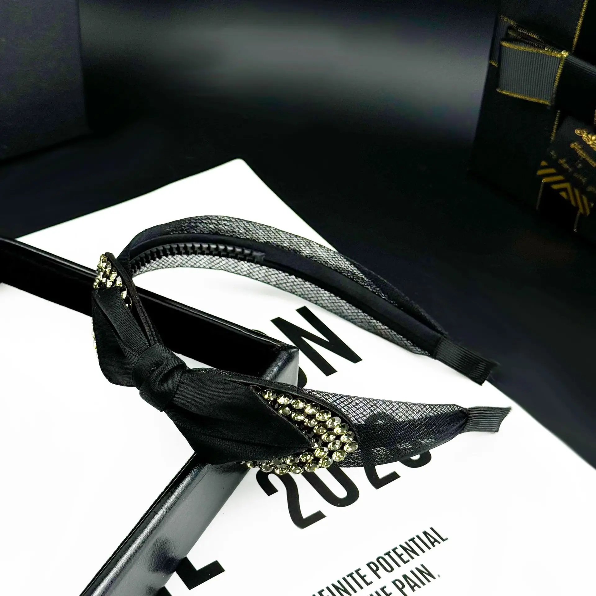 2026 Fashion New Hairpin Headband Women's Side Bow Diamond Headgear Pressure Hair Wash Face Headband 3