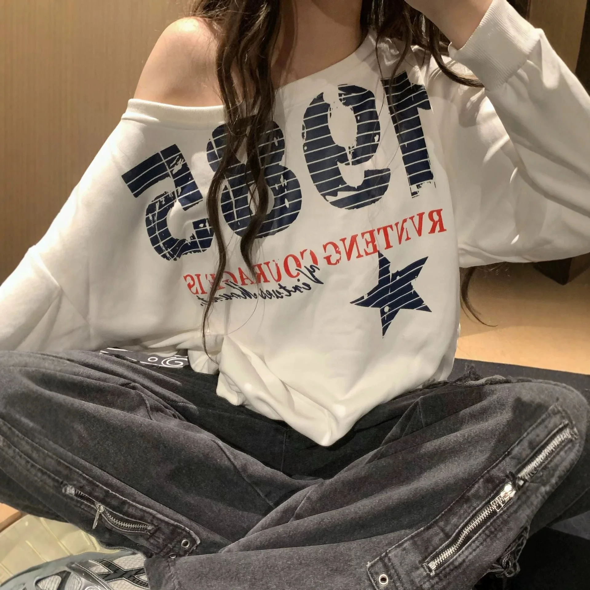 2026 Autumn Women's Hoodie Fashionable, Comfortable, Loose, Casual Temperament, Versatile For Commuting, Simple One Neck Hoodie