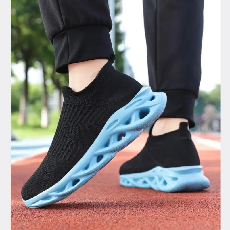 2026 new comfortable and fashionable plus size fly woven shoes suitable for both men and women casual sports shoes