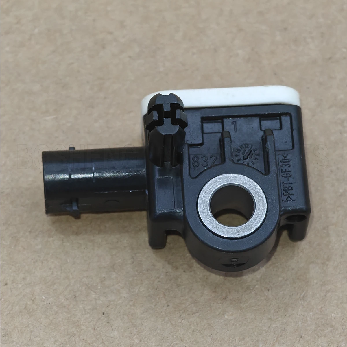 OEM 56054085 เอเอ 68187905 AA SU16004 การเร่งความเร็วผลกระทบ Crash Sensor สําหรับ Chrysler 300 Dodge Viper Ram 1500 2500 Jeep Cherokee