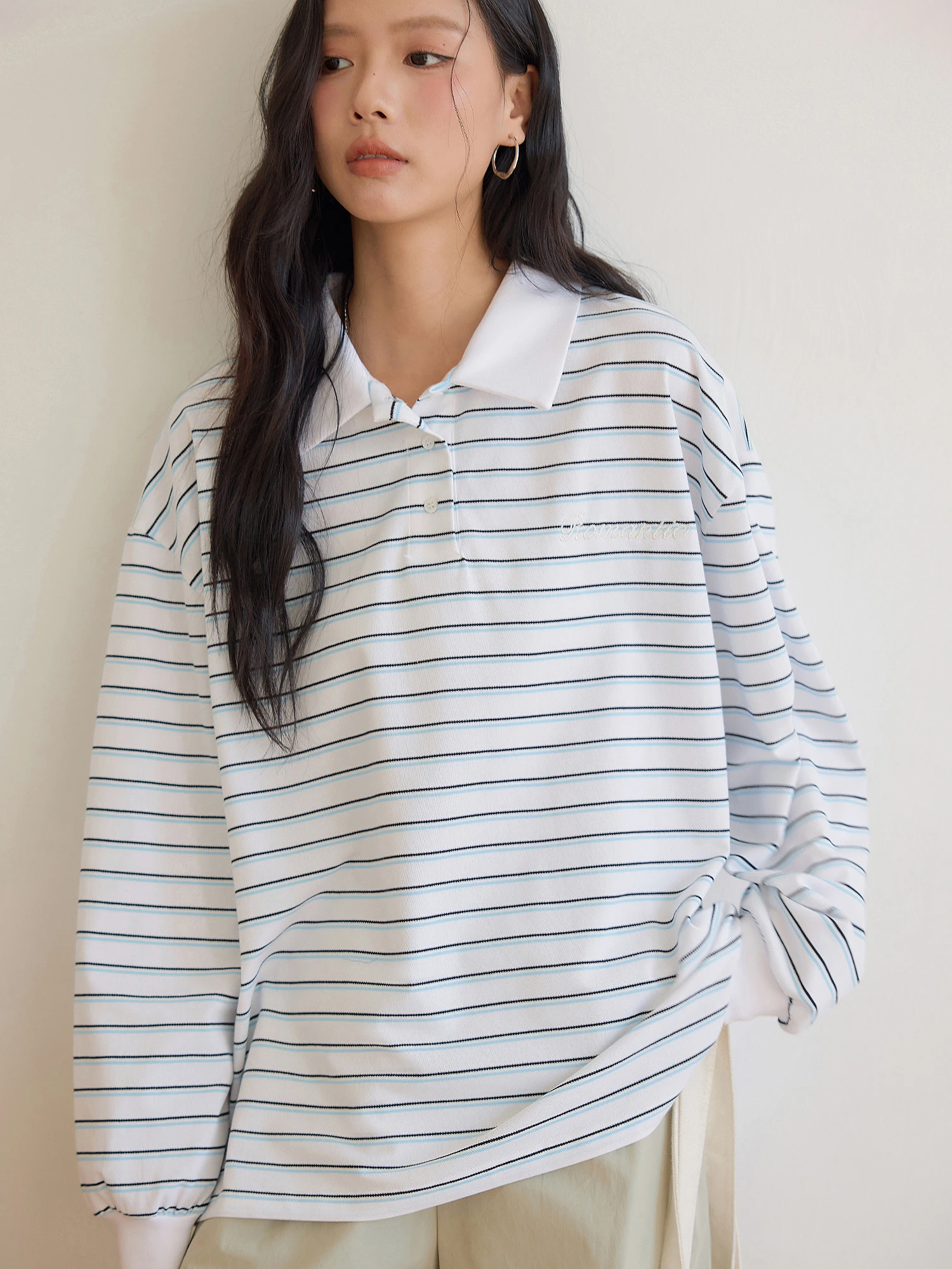 

Свободная футболка Long Sve Ne в полоску, женская модная студенческая футболка с вышивкой, корейская версия, смесь хлопка