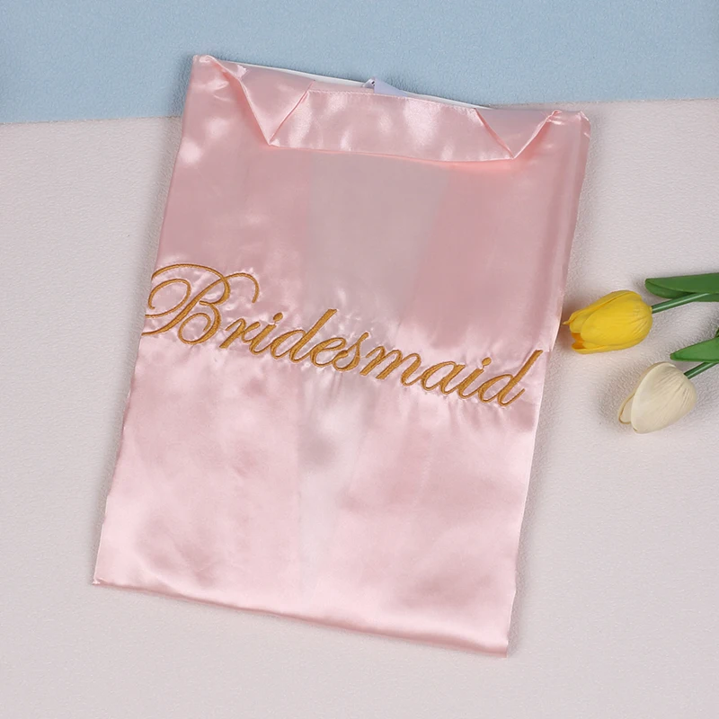 

Халат подружки невесты для свадебной вечеринки, готовый вышитый буквенный сексуальный женский халат, украшение для ванной комнаты