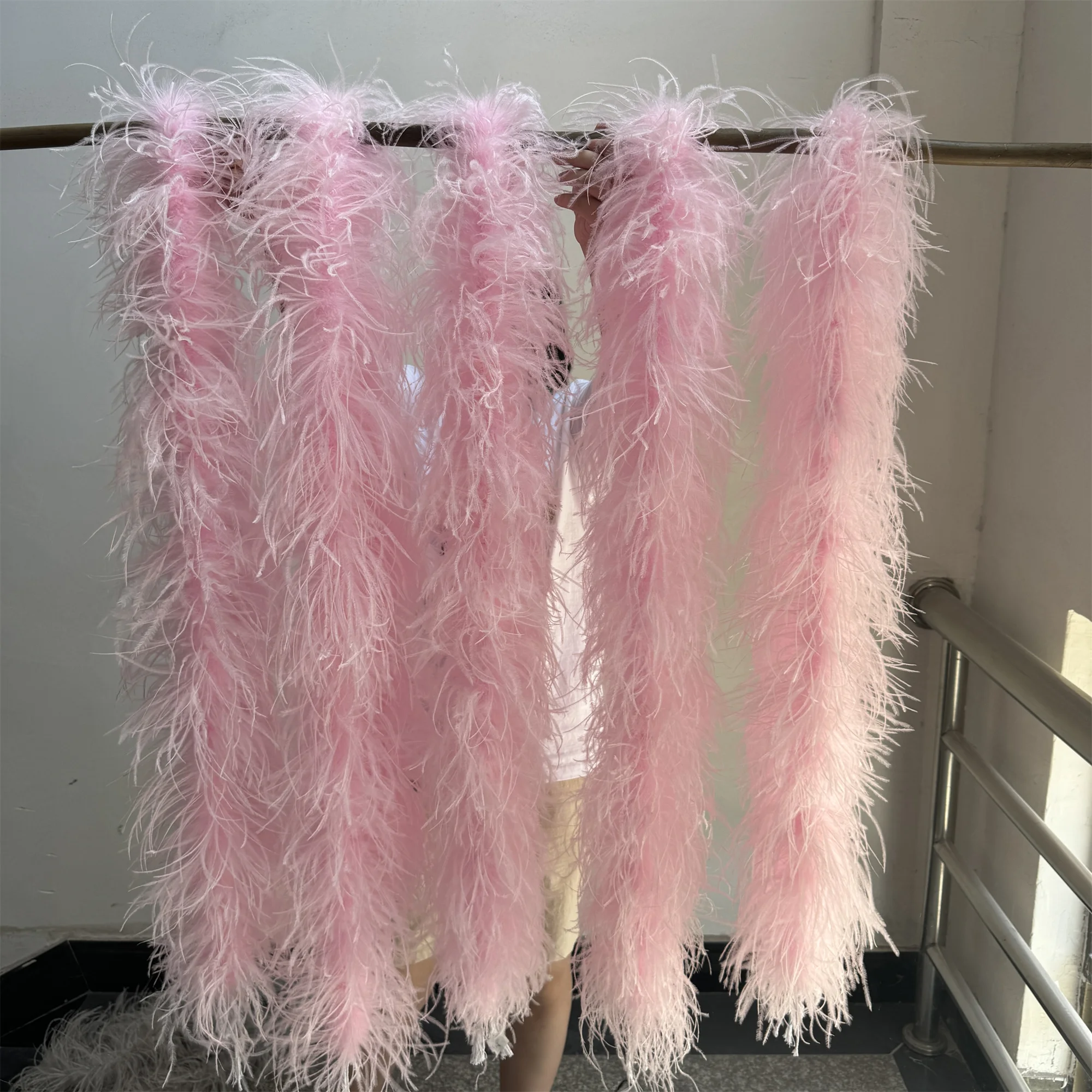 

6 Ply Natural Ostrich Feathers Boa Light Pink Feather Trim Ribbon for Sewing Wedding Costume Accessories Plumas Shawl Decoration