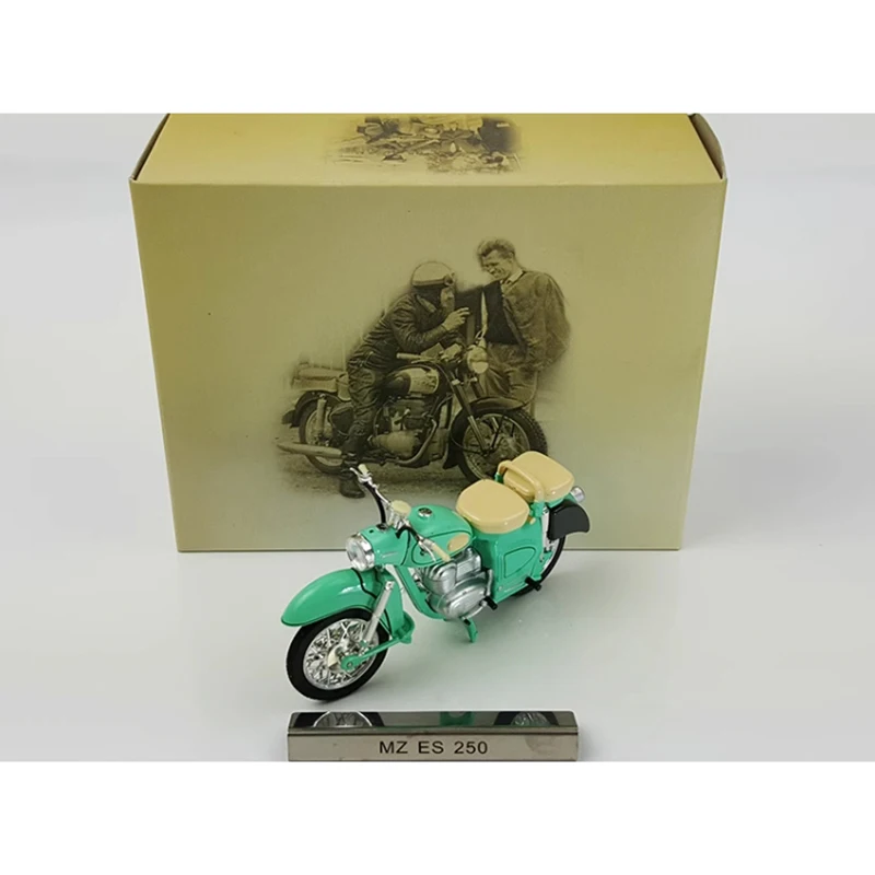 أطلس دييكاست 1:24 مقياس MZ ES 250 الأخضر دراجة نارية سبيكة سيارة نموذج الانتهاء محاكاة جمع الديكور هدية عروض ثابتة
