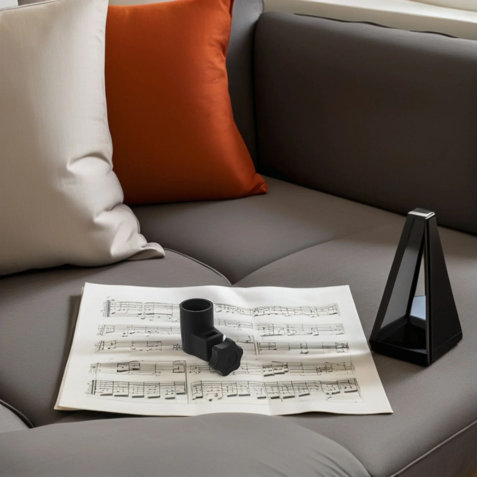 

Adjustable Music Stand Clamp 2.2cm Hole Tightening Fastener Sheet Music Holder Support Elevation Adjustment Clamp Professional