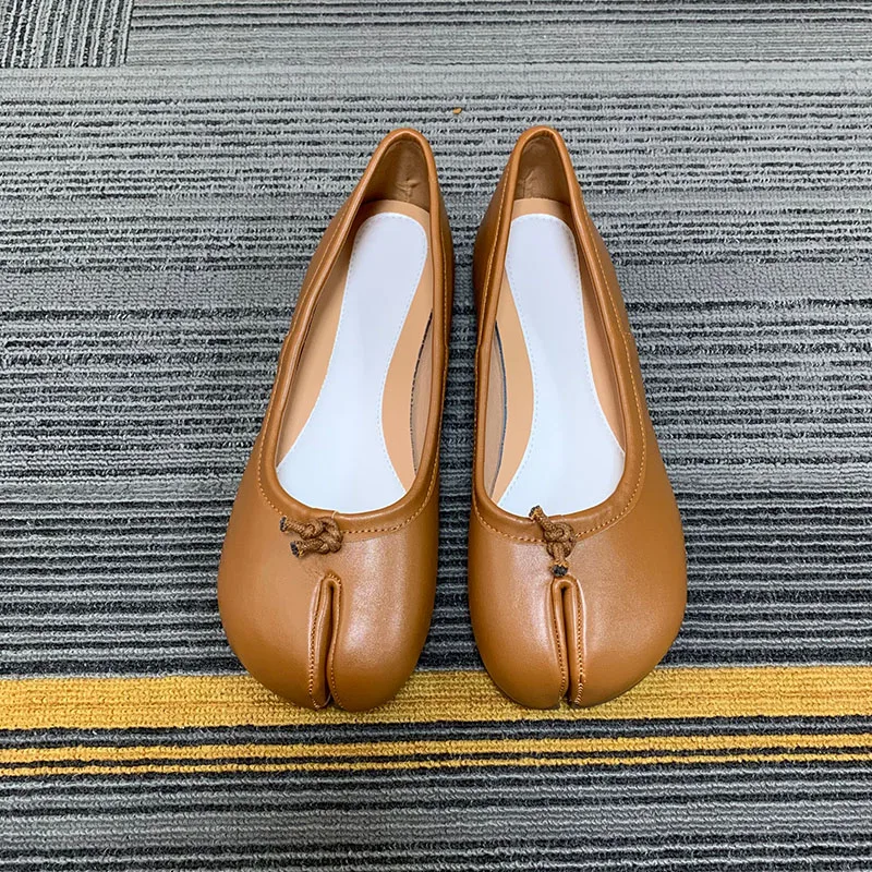 

Модная женская обувь на плоской подошве с обувью, мягкая женская новая летняя весенняя обувь, женская обувь без шнуровки на плоской подошве с странным носком