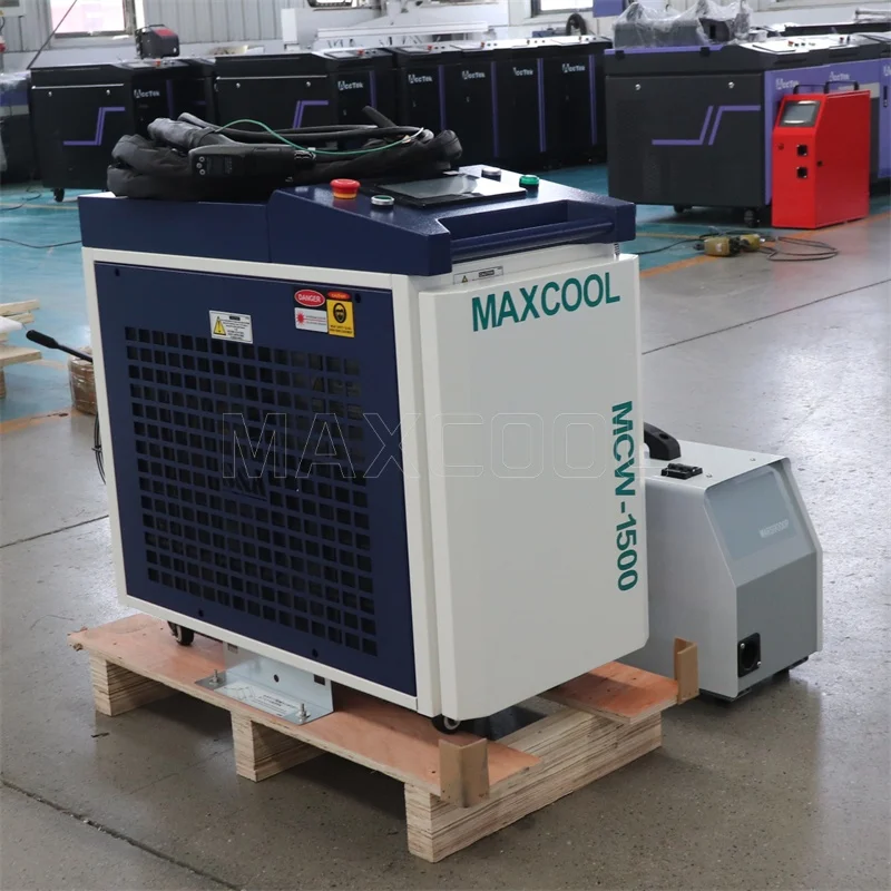 4 In 1 Portable Laser Welding Cleaning Cutting Machine Mini Size Laser Welding Machine 3 In 1 1500w 2000w 3000w Option