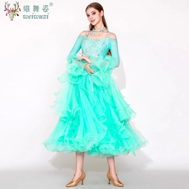 Walzer Foxtrot Tango Quickstep Outfit Passen Sie das weibliche hellgrüne Langarm-Kleid für Gesellschaftstanz und Wettbewerb an