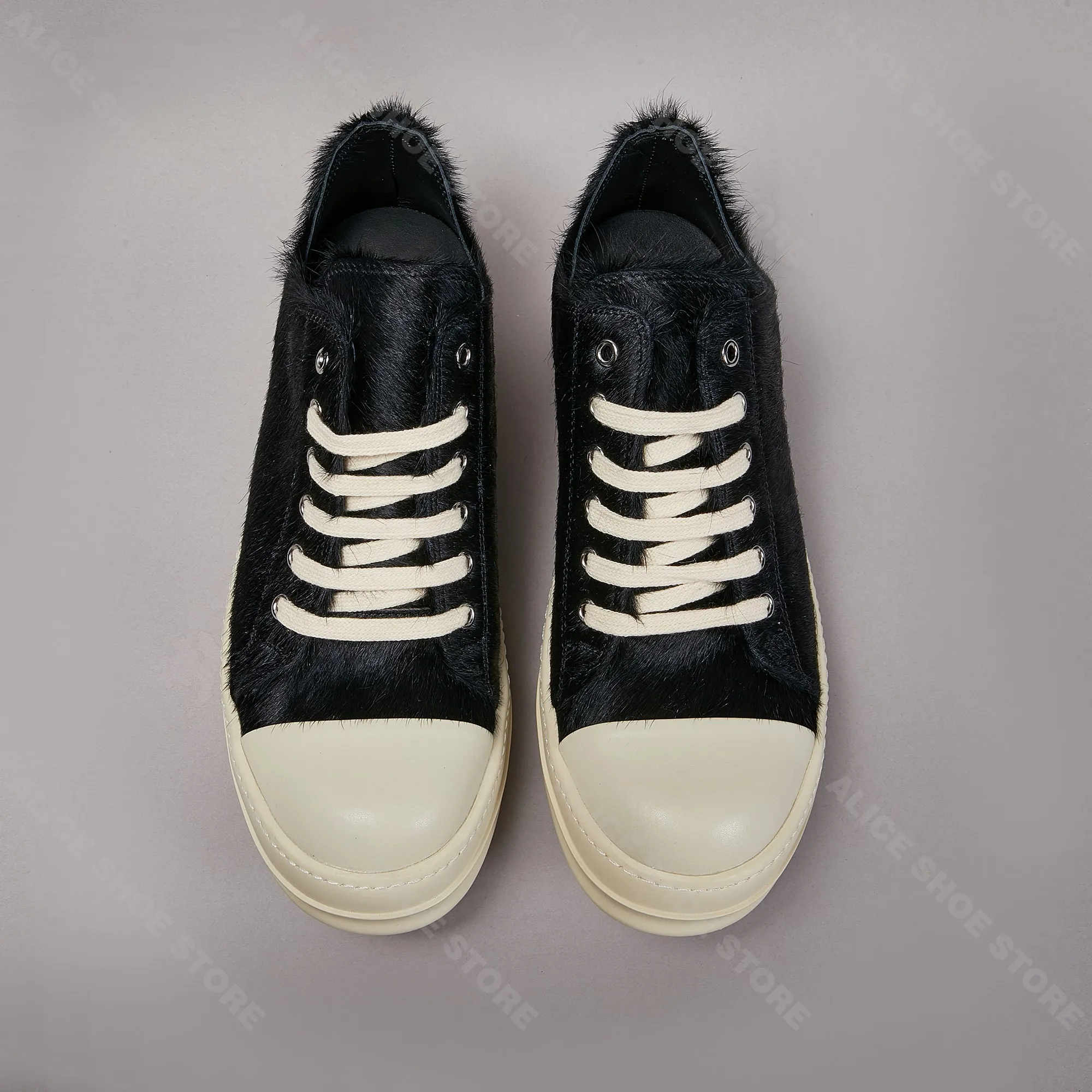 

Брендовая повседневная женская обувь из конского меха, кожаные темные мужские кроссовки, черные низкие кеды на шнуровке, качественная дизайнерская модная обувь на толстой подошве на плоской подошве