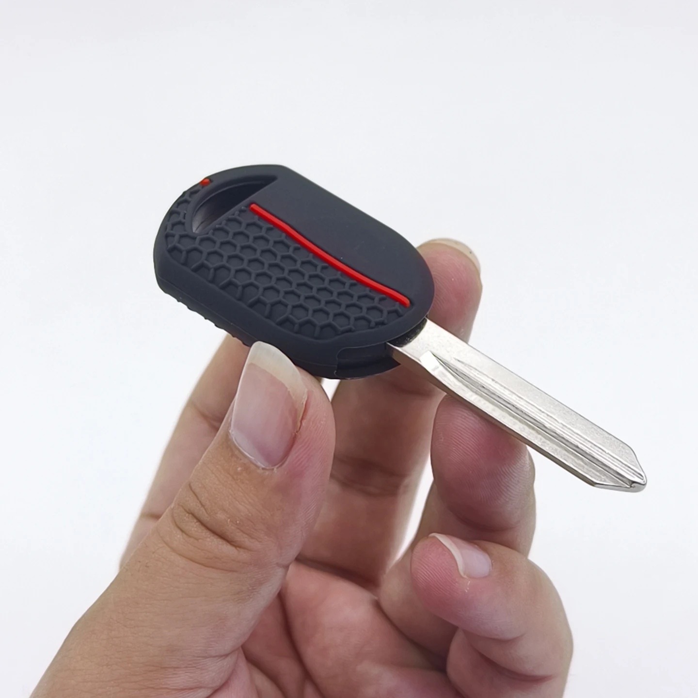 Xinyuexin Silicone Key Case Cover for Ford F150 Ignition 2004 2005 2006 2007 Transponder Key Shell Fob Protection Car Accessory