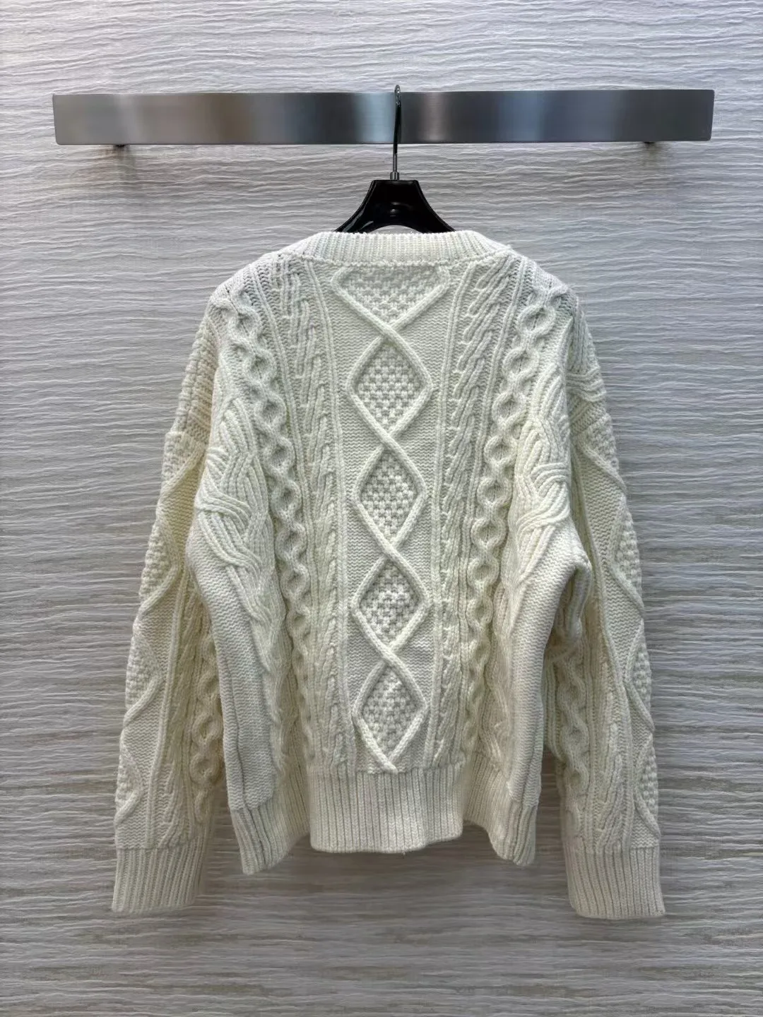 High end customized women's round neck pullover sweater