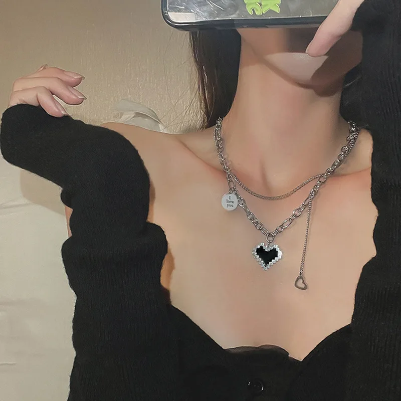 Trendy Black Peach Heart Pendant Necklace For Women Girl Double Layered Hip Hop Cool Clavicle Chain Jewelry Y2K Accessories Gift