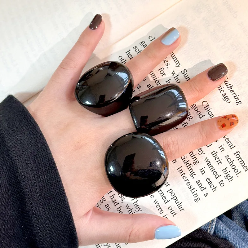 Korean Versatile Black Acrylic Round Square Geometric Rings For Women Big Kpop Finger Ring Girl Wide Punk Resin Ring INS Jewelry