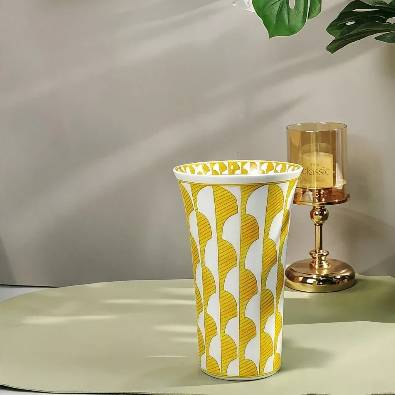 European-Style Retro Light Luxury Bone China Sunshine Vase High Appearance Level Home Decoration Item Vase Gift Box Set