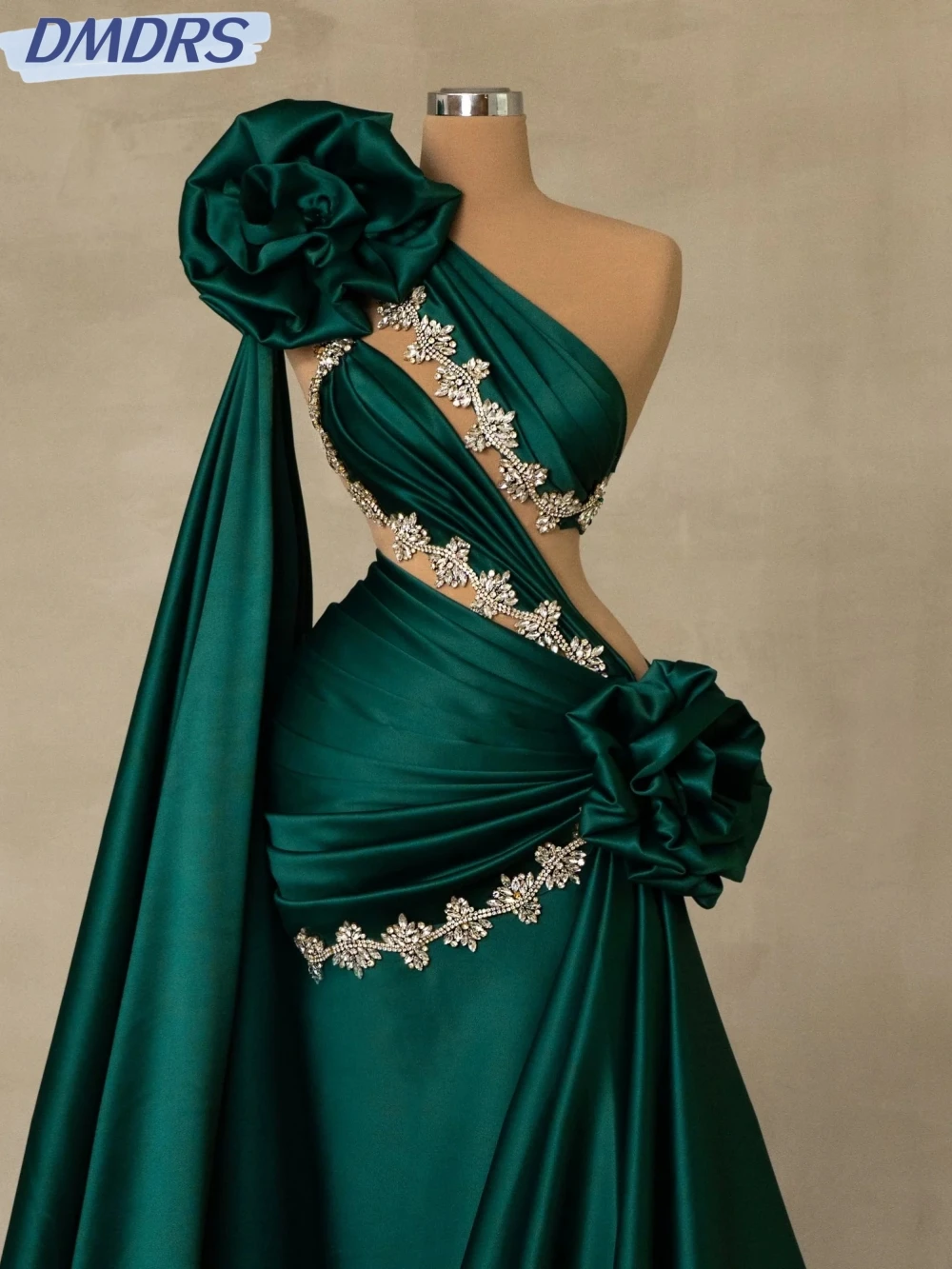 Elegante groene kralen lange avondjurk met zijcape één schouder galajurken 2025, op maat gemaakte luxe cocktailjurk voor dames