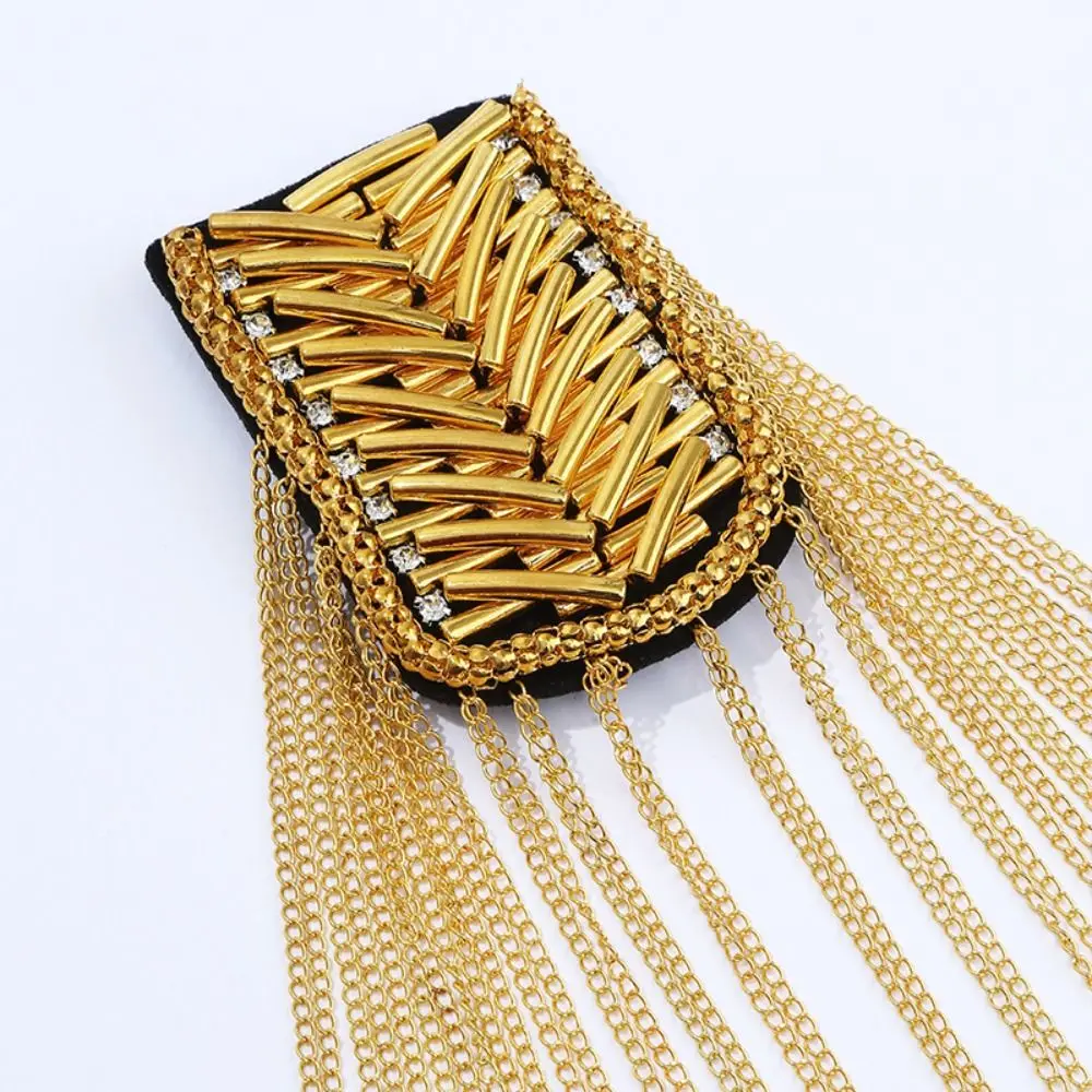 Exquisite Pin Club Tassel Chain Epaulette Breastpin Cool Rivet Shoulder Badges Crystal Shiny Jacket Vintage Brooch Party