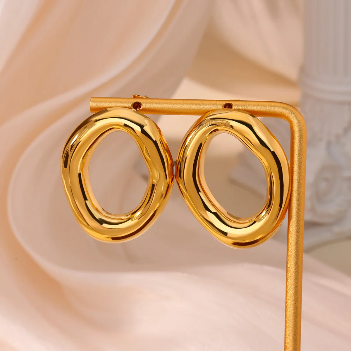 Hollow Round Earrings for Women Gold Plated Stainless Steel Stud Earrings Trend 2026 Waterproof Ear Jewelry Freeshipping Items