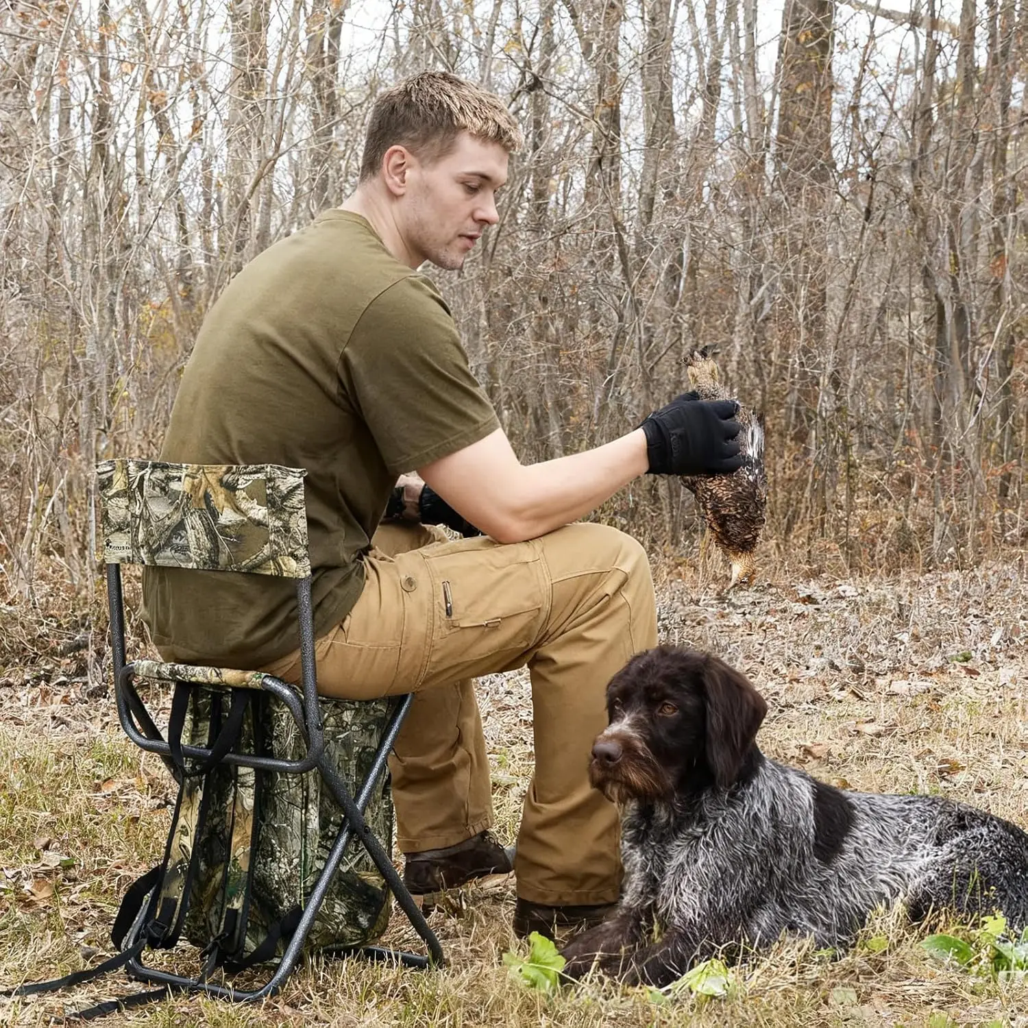 كرسي تبريد على الظهر قابل للطي مع مسند ظهر للتخييم والصيد والمشي لمسافات طويلة والسفر، يدعم 350 رطلًا #2