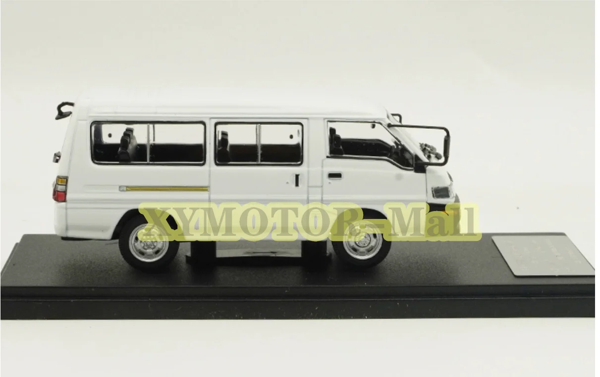 1/43 For Mitsubishi MC&Sunyork delica Alloy Model Car Diecast Hobby Toys Kids Boys Gifts Display Collection Ornaments White