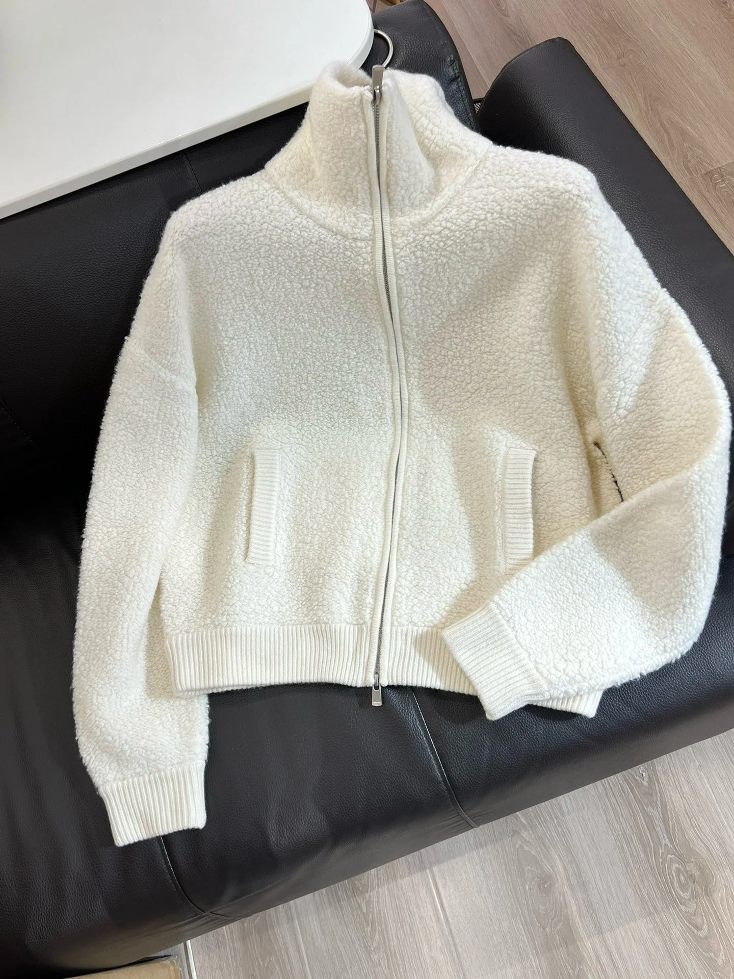 

Autumn and Winter New high quality Cashmere Cardigan Jacket Women's Clothing