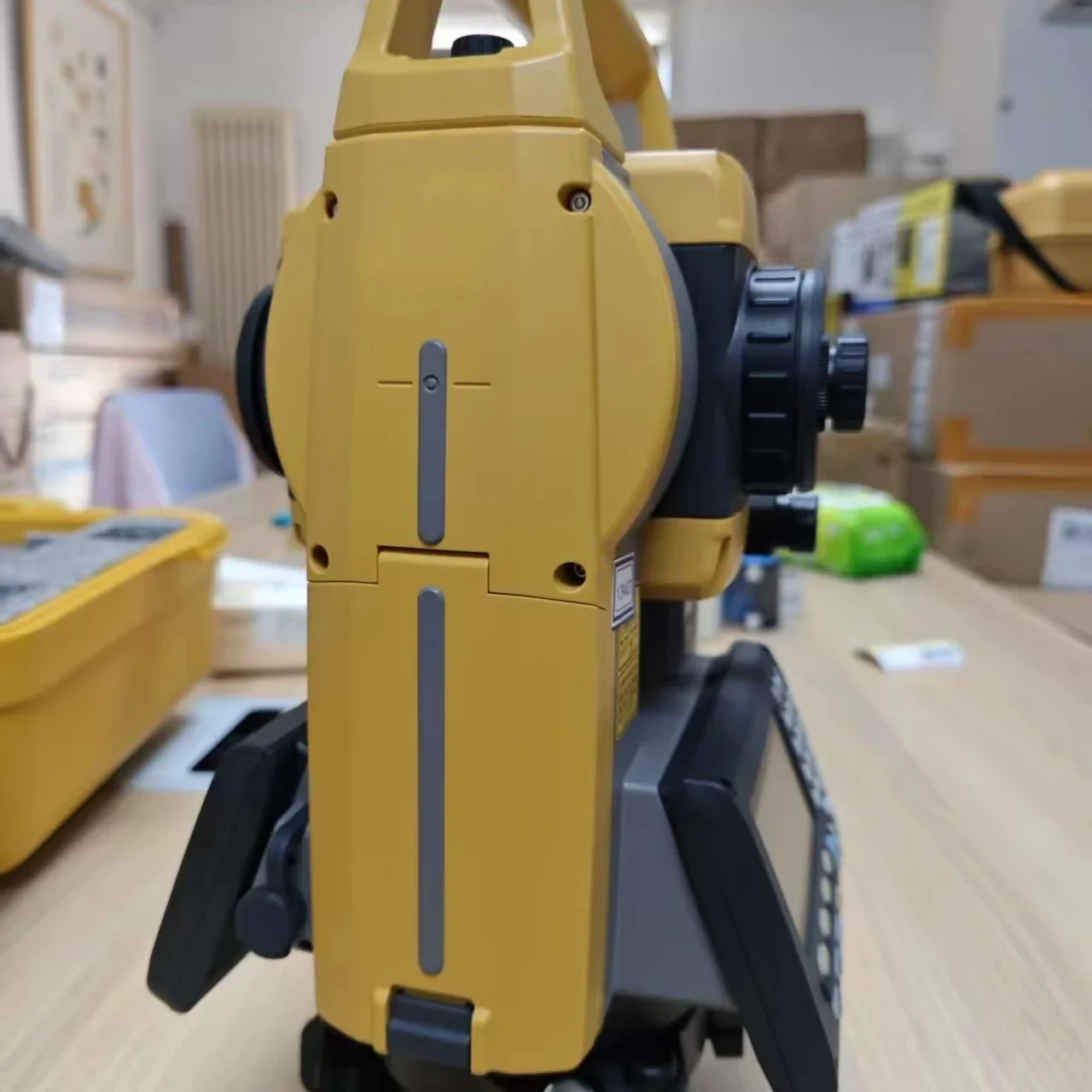 Easy-to-use High-Angle Resolution GM101 Total Station for Construction Engineering Mapping Equipment
