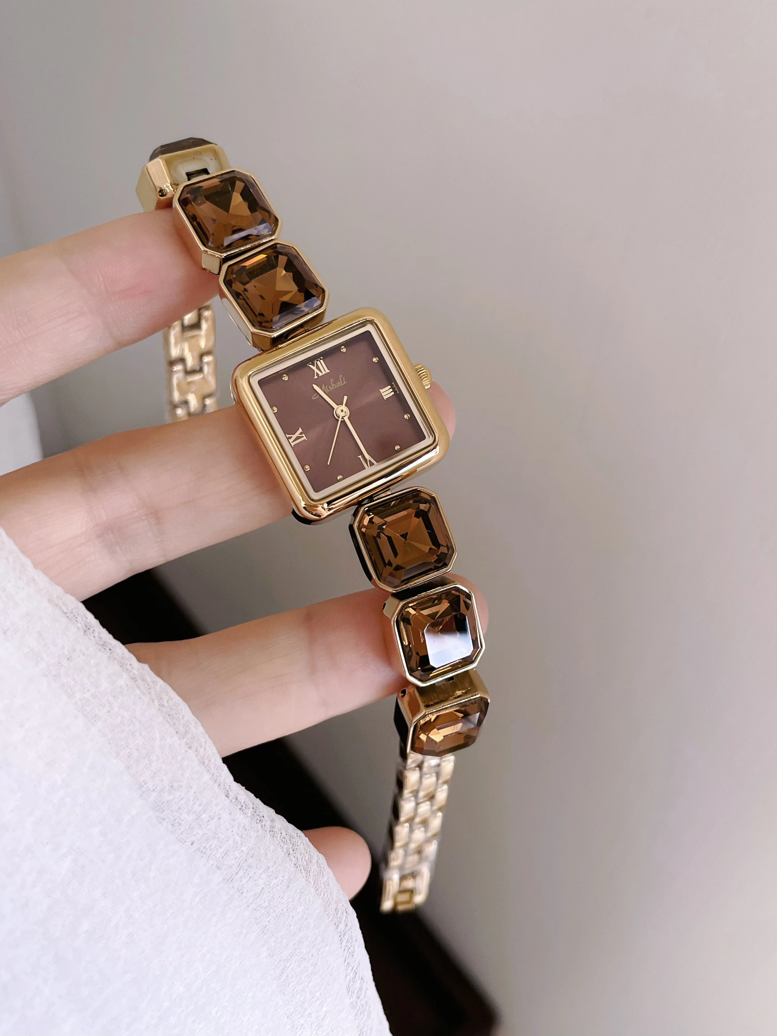 

2026 Square Bracelet Watch Women's Luxury Brown Quartz Watch Fashionable High-Looking Women's Watch Birthday Gift Accessories