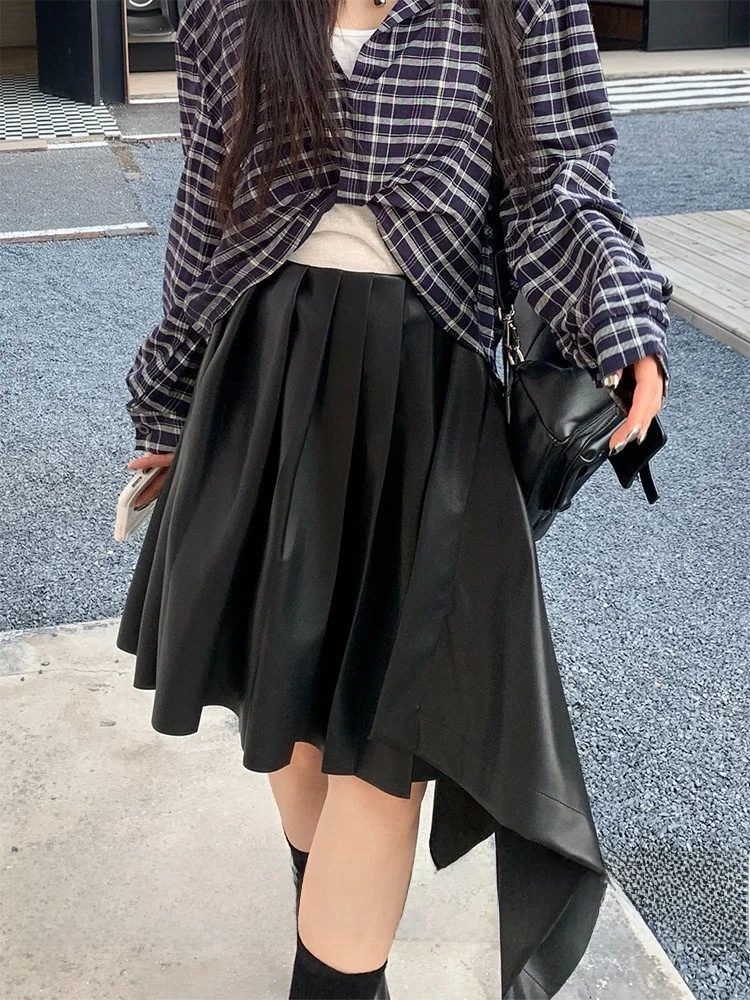 

Черная асимметричная юбка А-силуэта с высокой талией, драпированная, из искусственной кожи, летняя короткая юбка из полиэстера