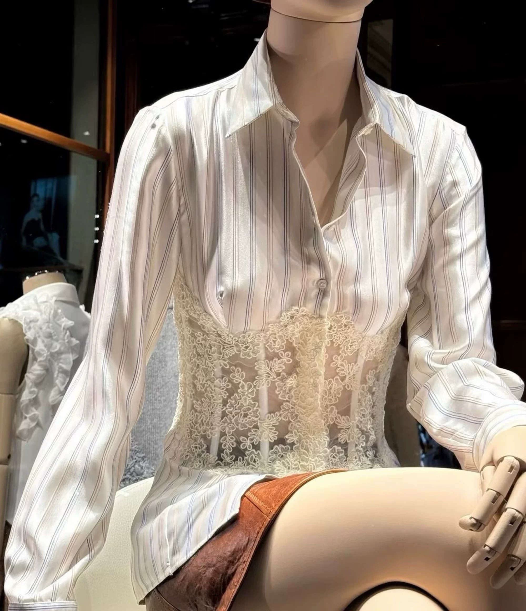  Chemise rayée blanche de lux - Silk Blouse avis et prix
