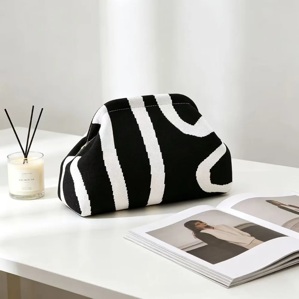 Strandtasche mit unregelmäßigen Streifen, gestrickte Tasche, Damenmode, vielseitige Pendeltasche mit Streifen, Kosmetiktasche, gewebte Clutch-Tasche – Detail 3