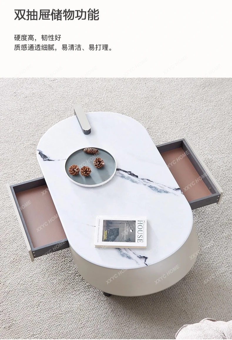 طاولة قهوة ذات بلاطة صخرية وخزانة تلفزيون وغرفة معيشة إيطالية بسيطة وغير منتظمة ذات إحساس عالٍ