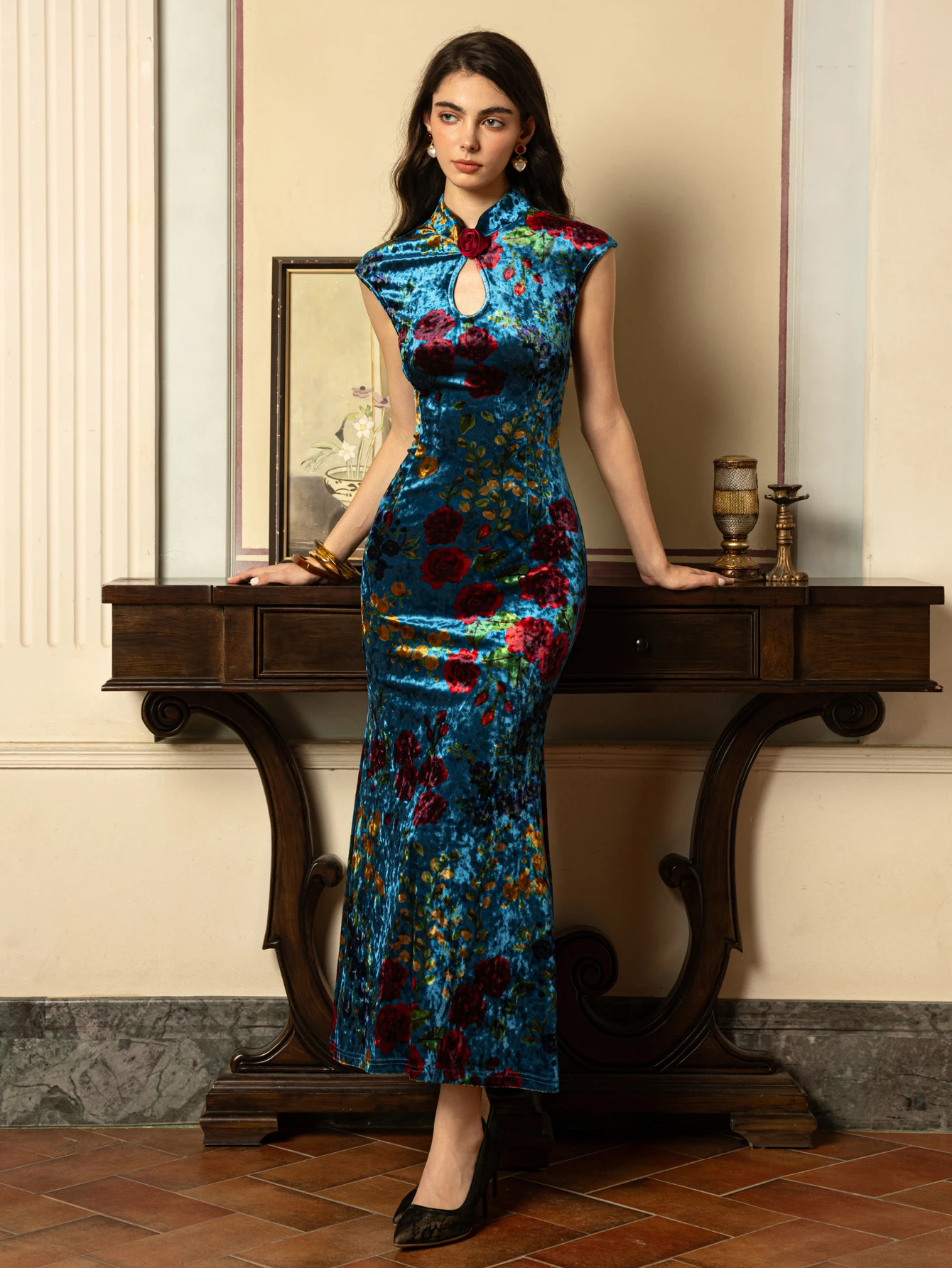 

Ретро ручной работы с эластичной резинкой на талии для похудения Bodycon Long Qipao Dr с высоким разрезом Повседневная одежда Полиэфирное волокно Спандекс