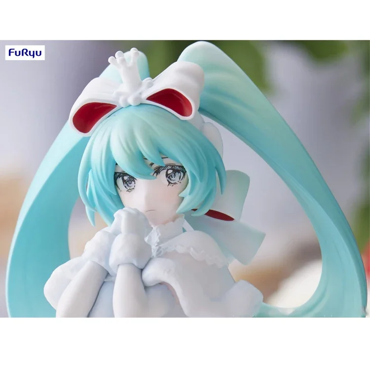 In magazzino FuRyu supera la figura creativa sweetswedolci Hatsune Miku Original Anime Figure Model Toys for Boys Action Collection Doll