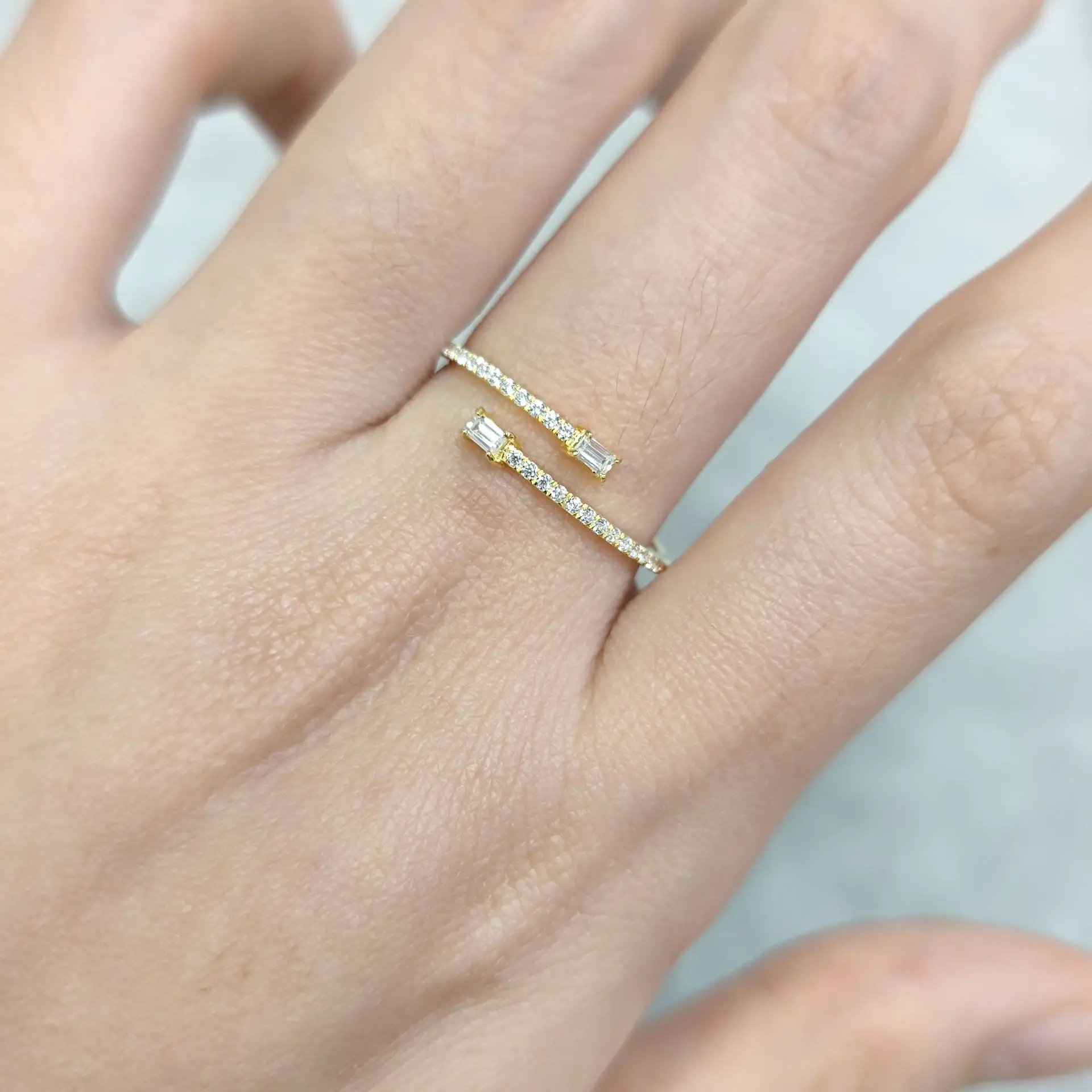 MUSHAN Luxury 925 Sterling Silver Jewelry Factory Moissanite Ring Collection Small Fresh Stacked Ring Small Ring Men and Women