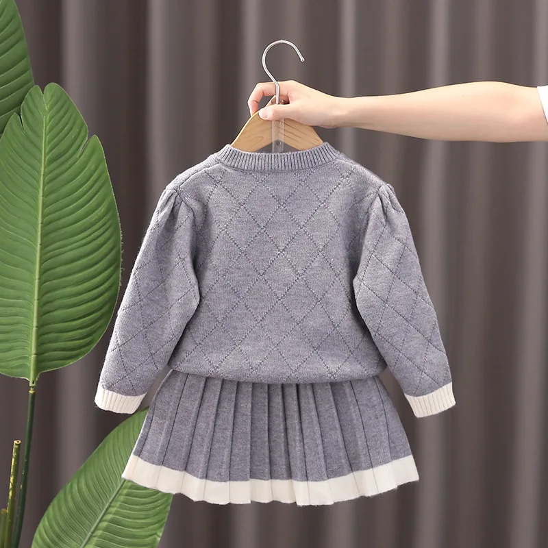 2024 Autumn Winter Kid Baby Girl 2PCS Clothes Set Knotbow Argyle Cardigan Sweater Spliced Knitted Pleated Skirt Infant Girl Suit