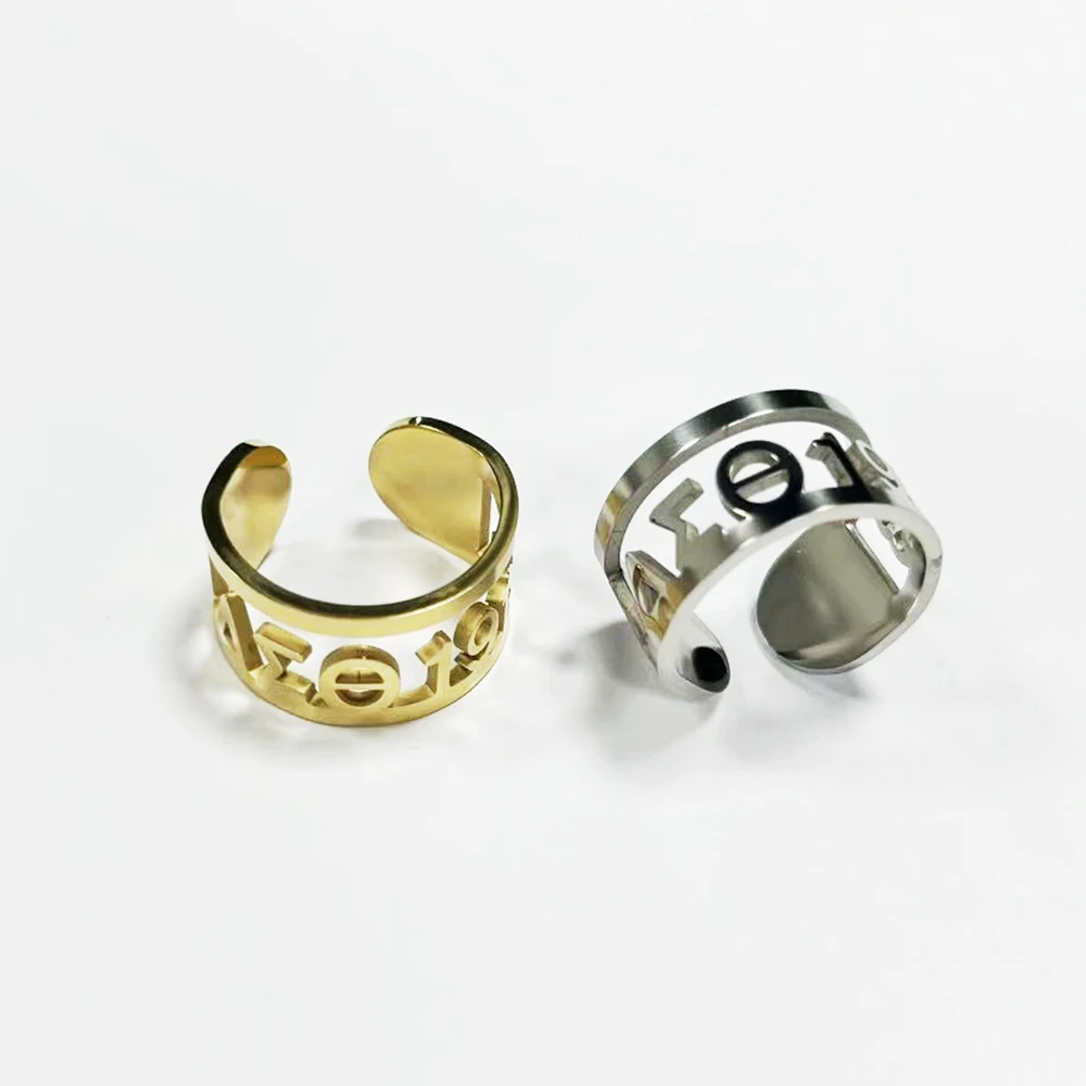 Custom-designed Delta Greek-letter sorority ring—perfect for a friend