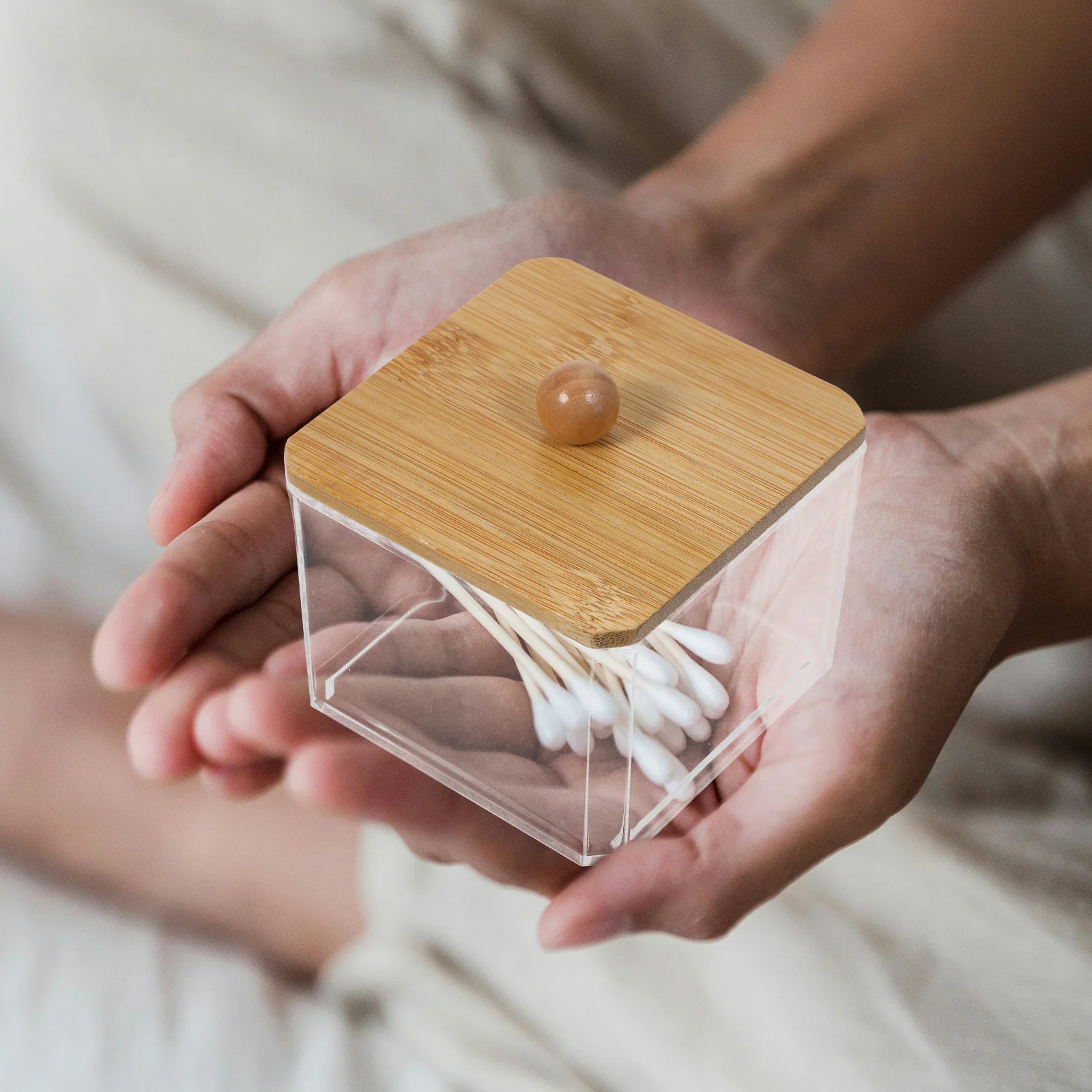 منظم المكياج، حاوية بلاستيكية شفافة، غطاء خشبي، صندوق تخزين مكتبي لمسحات القطن، كرات دائرية، صندوق وسادة قطن بغطاء #4