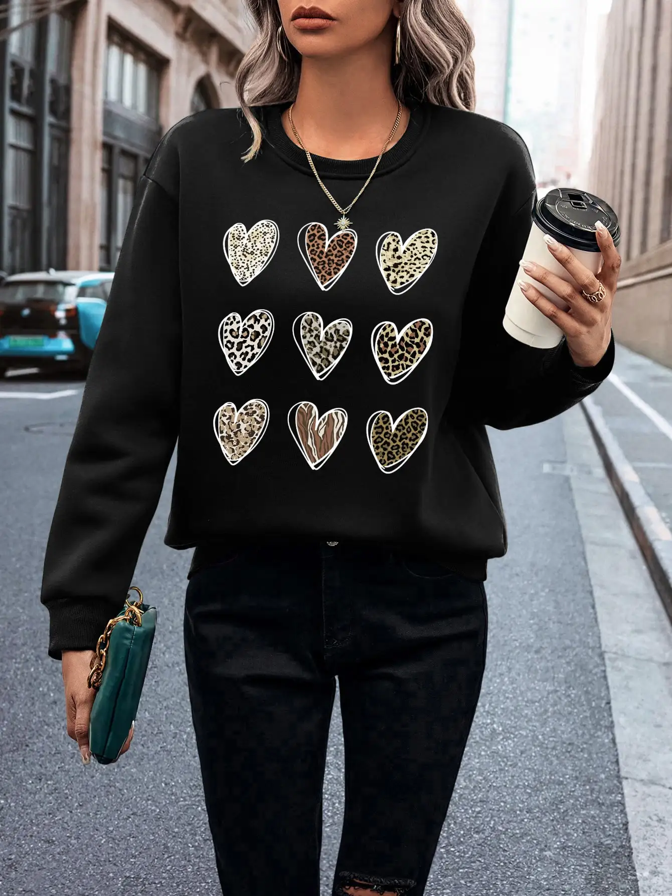 Creative Leopard Heart Print Sweaters Women Autumn Crewneck Streetwear Hip Hop Fashion Hoodies Comfortable Retro Fleece Pullover