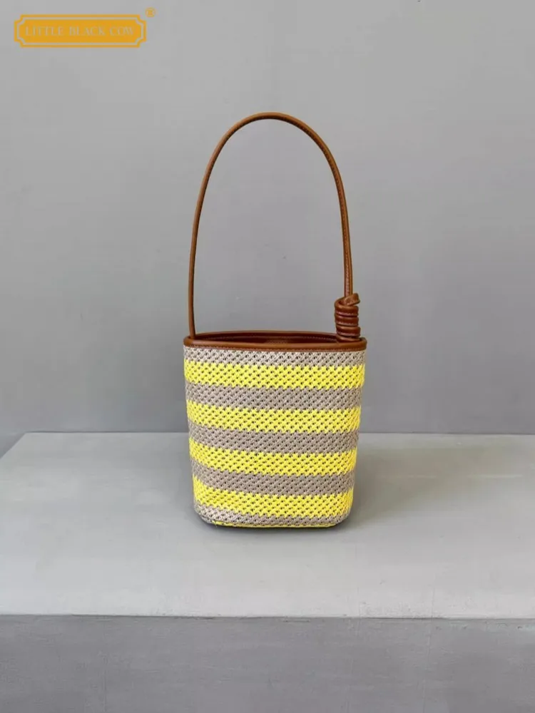 

2025 New Designer Women Mixed Colors Stripe Cowhide Spliced Straw Woven Bucket Bag Casual Fashion Ladies Shoulder Crossbody Bag