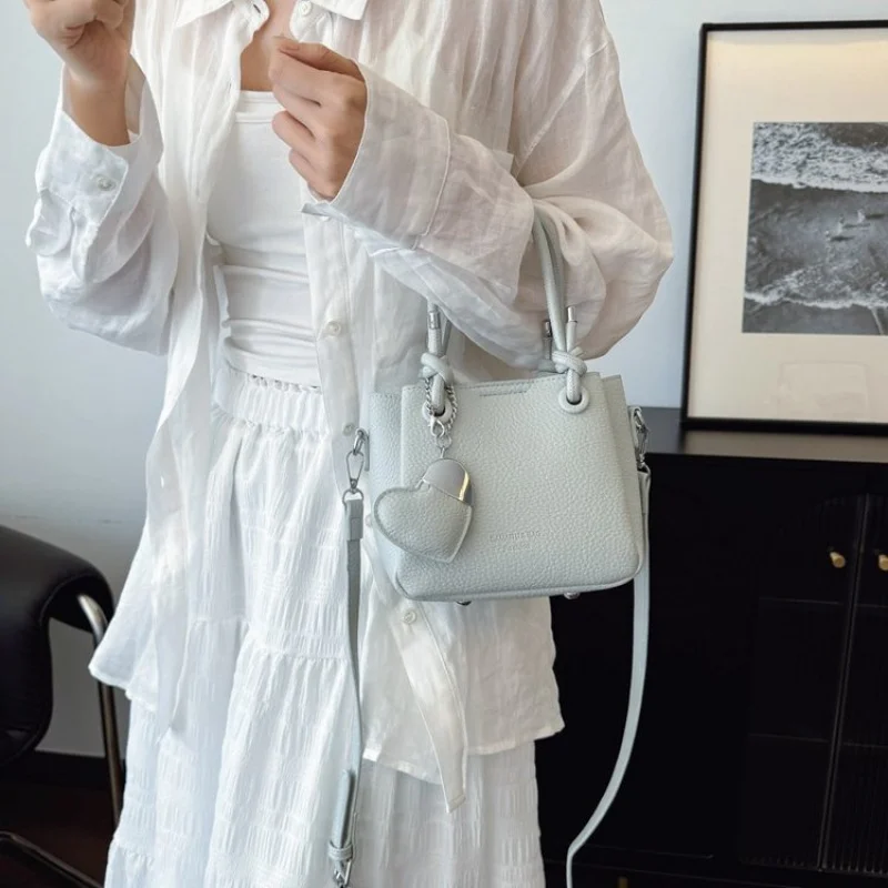 

Retro Style PU Leather Handbag For Women Small Crossbody Bag Stylish Shoulder Bag With Hardware