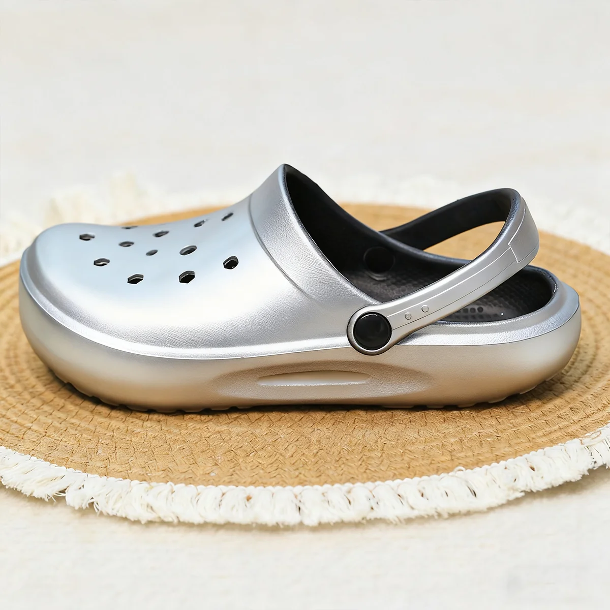 Goldene Casual Clogs und Pantoletten, Leichte EVA-Gartenschuhe, Rutschfeste Sandalen, Atmungsaktive Slip-On Schuhe für Drinnen und Draußen 666 – Detail 13