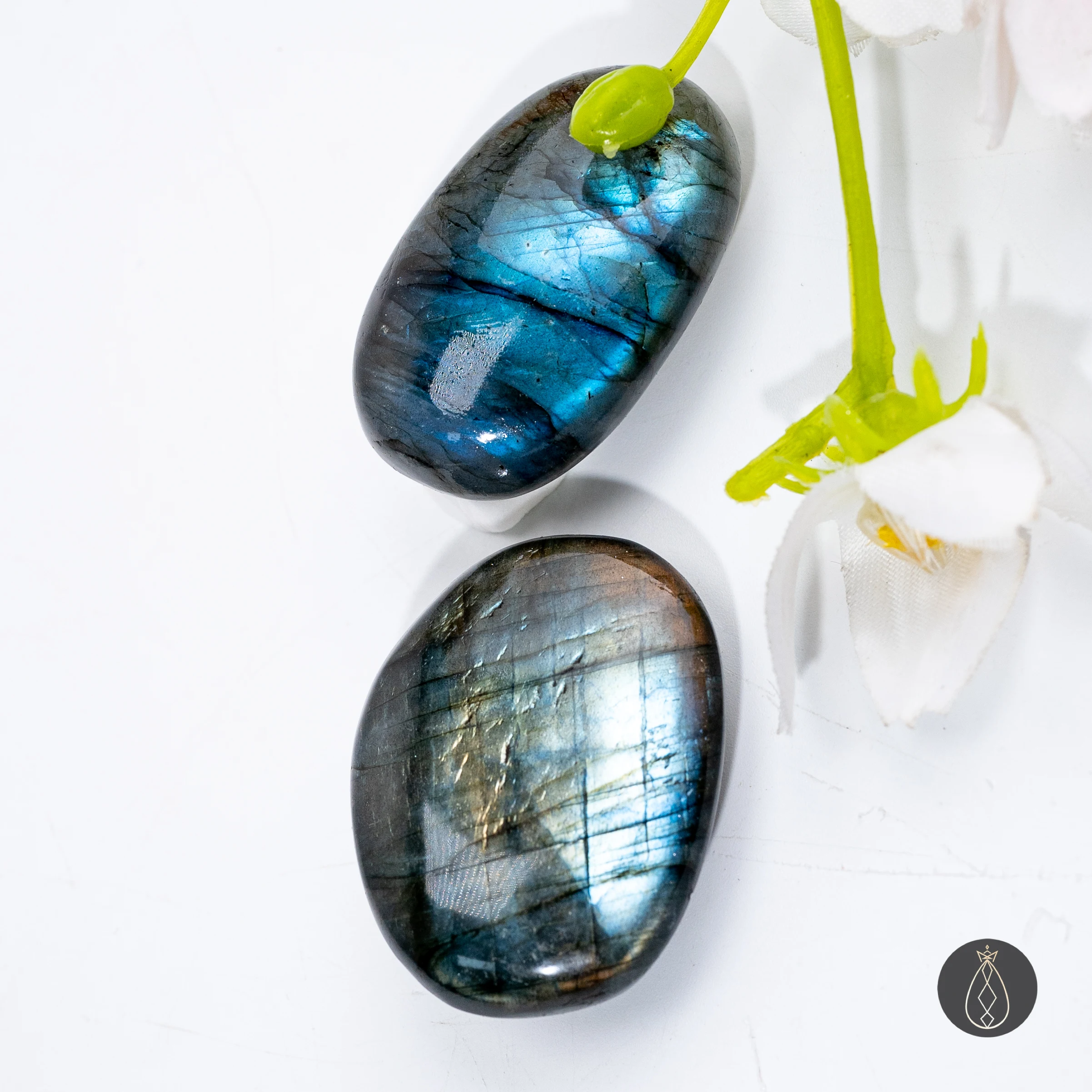 100g / 300g  Natural Labradorite Palm Stone Hand-Polished Crystal | Flash Stone | Healing Crystal & Home Décor