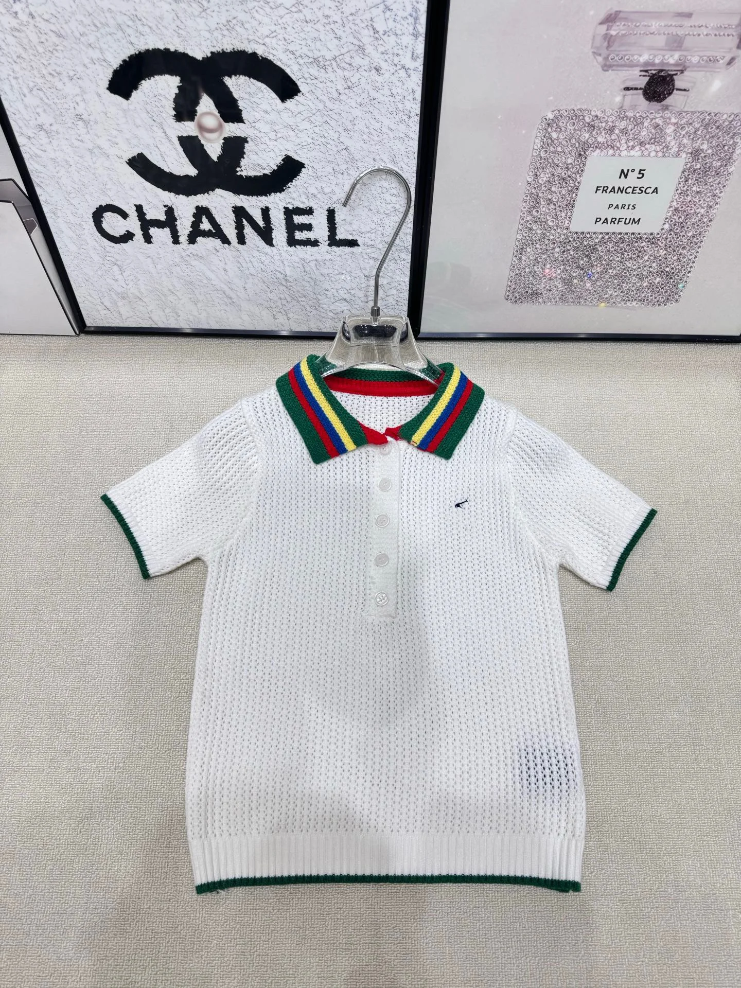 

Летняя женская трикотажная футболка VIBE с коротким рукавом, цветными блоками, приталенная, универсальная, молодежная, тонкая, с вышивкой