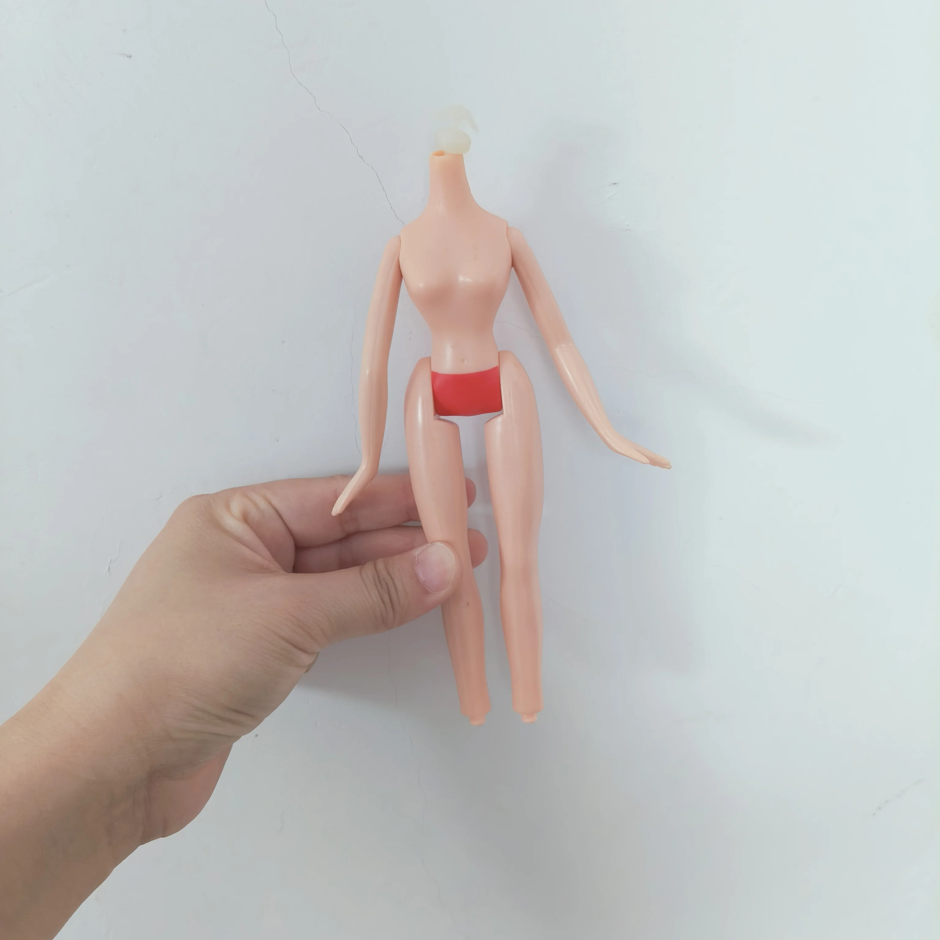 الدمية الأصلية لدمية برازت تلبيس الجسم بنفسك