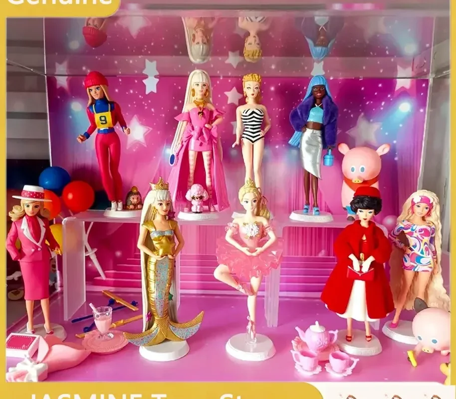 POPMART Barbie Fashion Series Handheld Blind Box Toys Trendy Fashion Mystery Box Room Decoration Girl Birthday Gift Collection