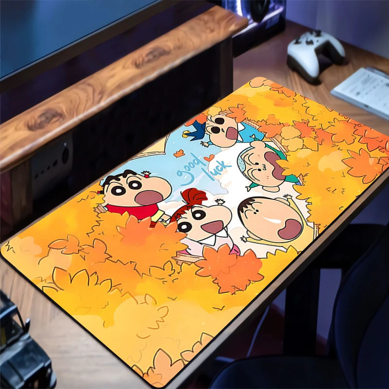 Alas Mouse C-crayon Shin-chan Extended Gaming Mousepad Dengan Tepi Jahitan Alas Meja Anti Selip Alas Keyboard Komputer Modis