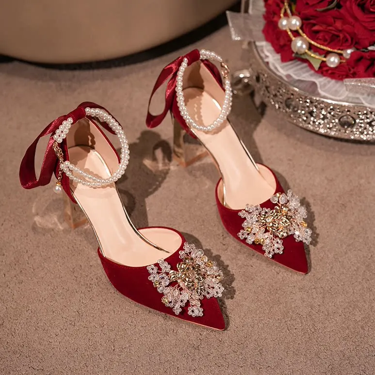 

Красные свадебные туфли с заостренным носком, на одной лямке, удобные для ног, свадебные туфли на массивном каблуке, подходят для беременных.