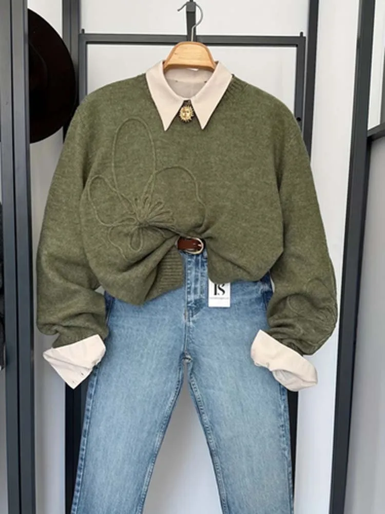 

Women's round neck temperament flower embroidery craft pullover woolen top, versatile, fashionable, casual and loose