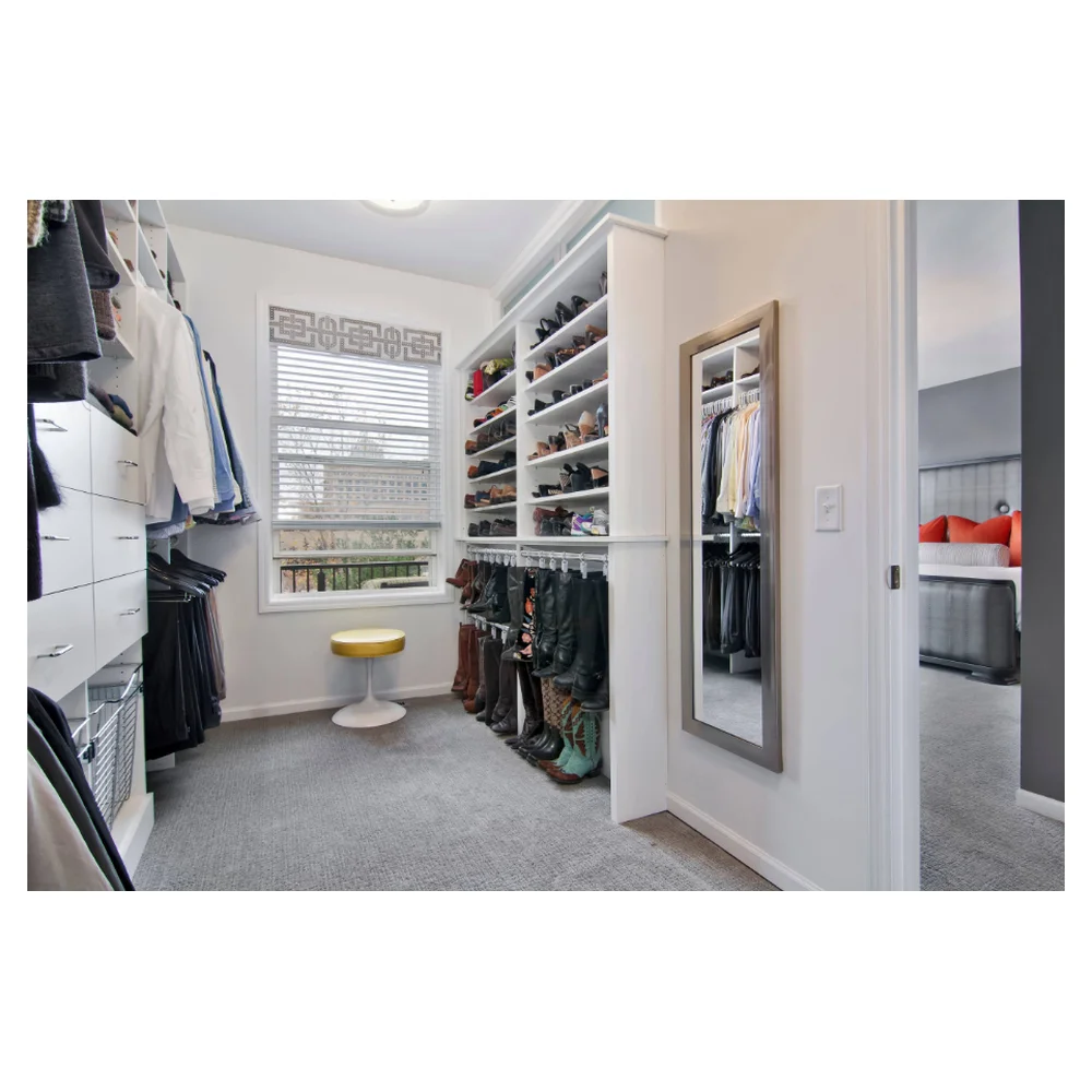 Luxury Walk in Closet Style with Solid Wood Veneer Finish and Built-in LED Mirror for Villa Master Suite Wardrobe
