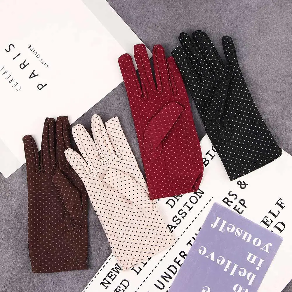 1Pair Fashion Spandex Elastic Anti-UV Spring Sunscreen Driving Gloves Women Gloves Dots Gloves